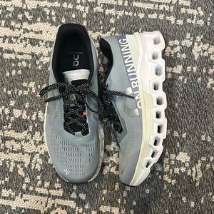 On running cloud monster size 11 women’s